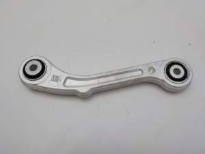 WAHACZ TYŁ LEWY GÓRNY MASERATI GHIBLI