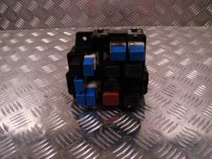 INFINITI Q70 M M35 M37 M30d PUSZKA BEZPIECZNIKÓW