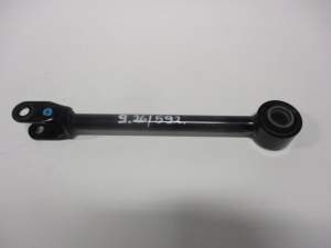 WAHACZ TYŁ METALOWY INFINITI QX70 FX