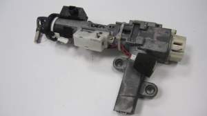 NISSAN NAVARA PATHFINDER XTRAIL MODUŁ KOLUMNA IMMO