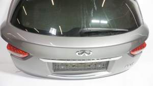 LAMPA TYŁ W KLAPĘ INFINITI QX70 FX35 USA 09+
