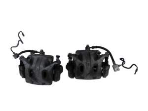 ZACISK HAMULCOWY PRZÓD INFINITI EX35 EX37 EX30 USA