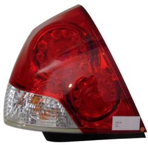 LAMPA TYLNA PRAWA TYŁ INFINITI M35 Y50 220-63786