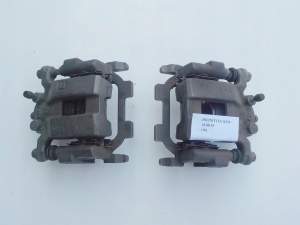 ZACISK HAMULCOWY TYŁ PRAWY LEWY INFINITI EX QX50