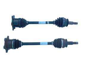 PÓŁOŚ TYLNA PRAWA LUB LEWA TYŁ INFINITI EX QX50