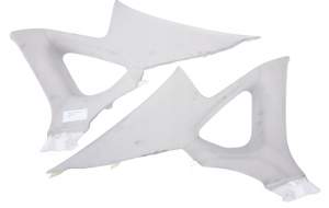 OSŁONA POSZYCIE SŁUPKA TYŁ P/L INFINITI Q70 LIFT