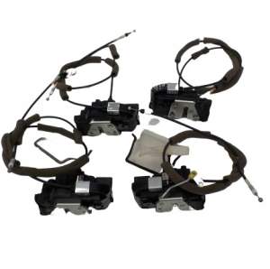 ZAMEK DRZWI TYŁ INFINITI FX QX70 2009+