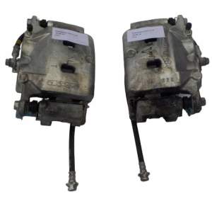 ZACISK HAMULCOWY PRZÓD P/L INFINITI Q50 2.2d