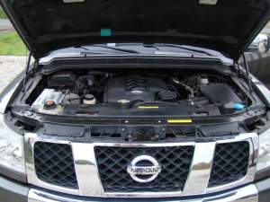 NISSAN TITAN 5.6 V8 2004-2009 CHŁODNICA WODY ORIG