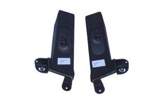 OSŁONA PASA SŁUPKA ŚRODKOWEGO MASERATI GRANTURISMO