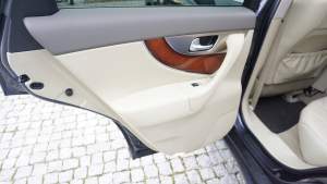 BOCZEK TAPICERKA DRZWI TYŁ INFINITI QX70 FX S51