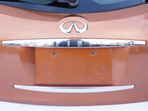 LISTWA TYŁ CHROM DOLNA INFINITI FX35 FX45 03-08