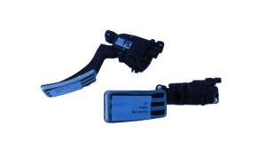 NISSAN GT-R GTR PEDAŁ GAZU