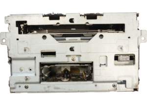 RADIO ODTWARZACZ INFINITI FX35 FX45 03-06 CL000