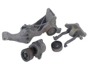 ŁAPA ROLKA NAPINACZ UCHWYT NISSAN MURANO Z51 2.5