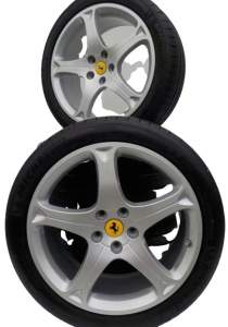 FELGI 19' + OPONY KOMPLET FERRARI CALIFORNIA F149