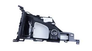 RAMKA MIESZKA PANEL STEROWANIA INFINITI Q50