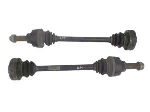 PÓŁOŚ TYŁ TYLNA PRAWA LEWA MASERATI GRANTURISMO