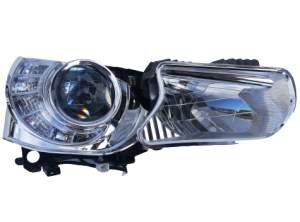 SOCZEWKA LAMPY PRAWEJ PRZEDNIEJ + LED INFINITI Q50