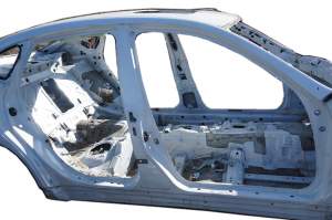SŁUPEK ŚRODKOWY LEWY INFINITI Q70 M30 M35 M37