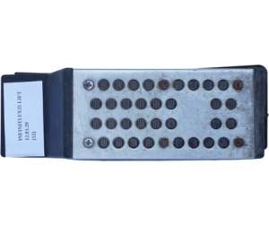 STOPKA PODNÓŻEK POD LEWĄ STOPĘ INFINITI FX35 FX45