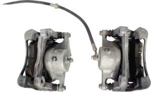 ZACISK HAMULCOWY PRZÓD NISSAN QASHQAI 1.2 DIGT J11