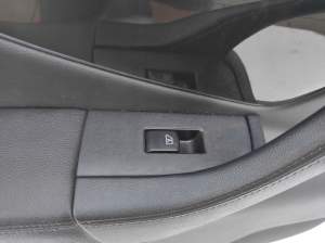 PRZEŁĄCZNIK PODNOŚNIKA SZYB TYŁ INFINITI QX70