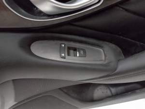 PRZYCISK PANEL SZYB PRAWY PRZÓD INFINITI Q50 14+