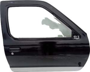 DRZWI PRAWY PRZÓD NISSAN NAVARA D22 II 1997-2005