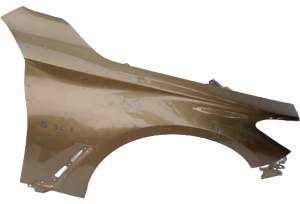 BŁOTNIK PRAWY PRZÓD INFINITI Q60