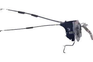 ZAMEK DRZWI LEWY PRZÓD MITSUBISHI PAJERO SPORT II