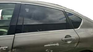 SZYBA KAROSERYJNA LEWY TYŁ INFINITI M35S M35 S 08