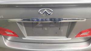 LOGO EMBLEMAT KLAPY TYŁ INFINITI M35S M35 S 2008