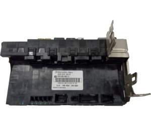 SKRZYNKA BEZPIECZNIKÓW MODUŁ MERCEDES W203 W209