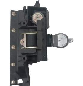 PAS NAPINACZ PRAWY TYŁ GŁOŚNIK MERCEDES SL R230