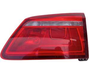 LAMPA W KLAPĘ PRAWA TYŁ VW GOLF VII SPORTSVAN