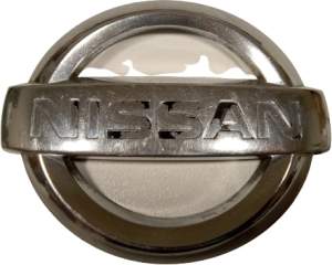 ZNACZEK EMBLEMAT PRZÓD NISSAN MAXIMA VI A34