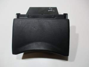 PÓŁKA SCHOWEK MASERATI GHIBLI