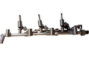 LISTWA WTRYSKOWA PRAWA INFINITI Q50 Q60 3.0T