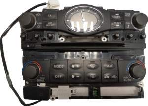 PANEL RADIA KLIMATYZACJI INFINITI QX70 FX30 FX35