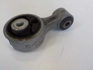 ŁAPA MOCOWANIE PODPORA NISSAN MURANO Z51