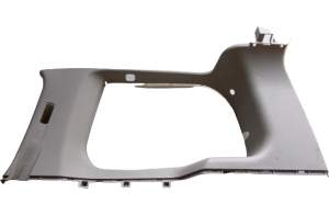 RAMKA BOCZEK BAGAŻNIKA PRAWY INFINITI QX56