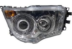 LAMPA PRAWY PRZÓD XENON MERCEDES ACTROS MP4 W960