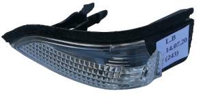 KIERUNKOWSKAZ LUSTERKA LEWY TOYOTA YARIS III