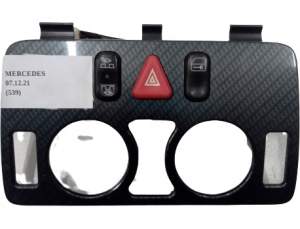 PANEL ŚRODKOWY PRZYCISKI MERCEDES CLK W208
