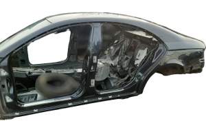 SŁUPEK ŚRODKOWY LEWY PRÓG MERCEDES CLS W219 2004-