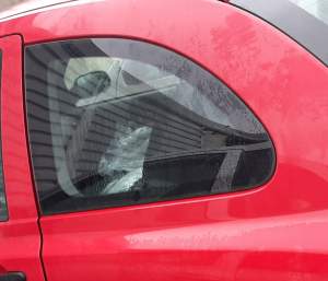 SZYBA KAROSERYJNA LEWY TYŁ NISSAN MICRA K12 3D