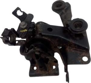 ŁAPA WSPORNIK SILNIKA NISSAN PRIMERA P12 2.0