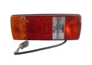 LAMPA LEWA TYŁ NISSAN
