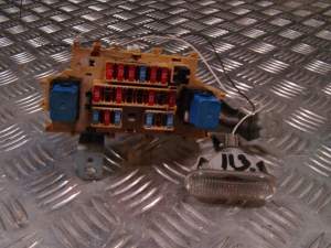 PUSZKA BEZPIECZNIKÓW NISSAN NOTE